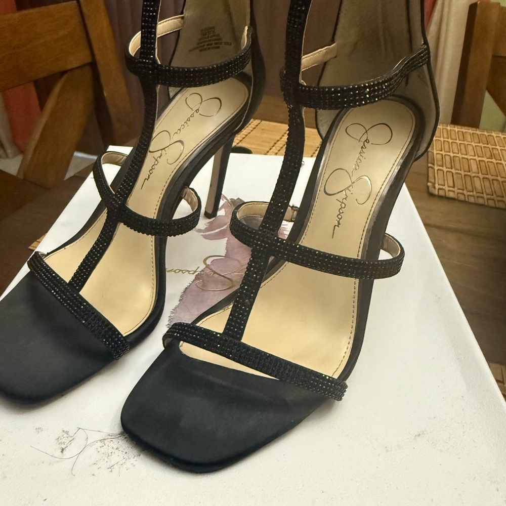 Olian Black Strappy Heels Elegant Design